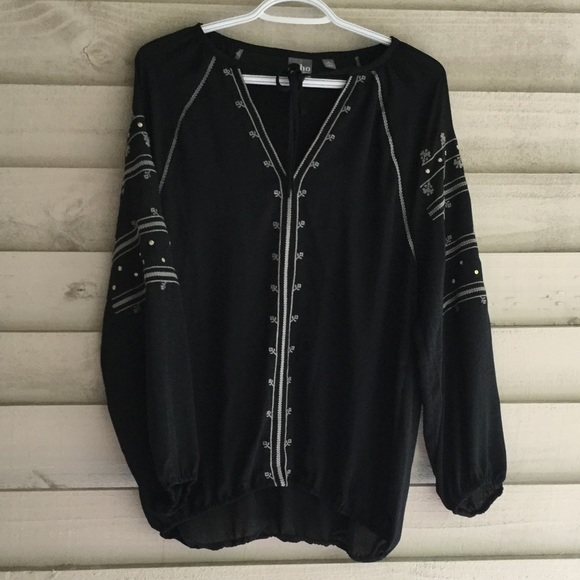 Soho Tops - Soho black blouse with embroidery